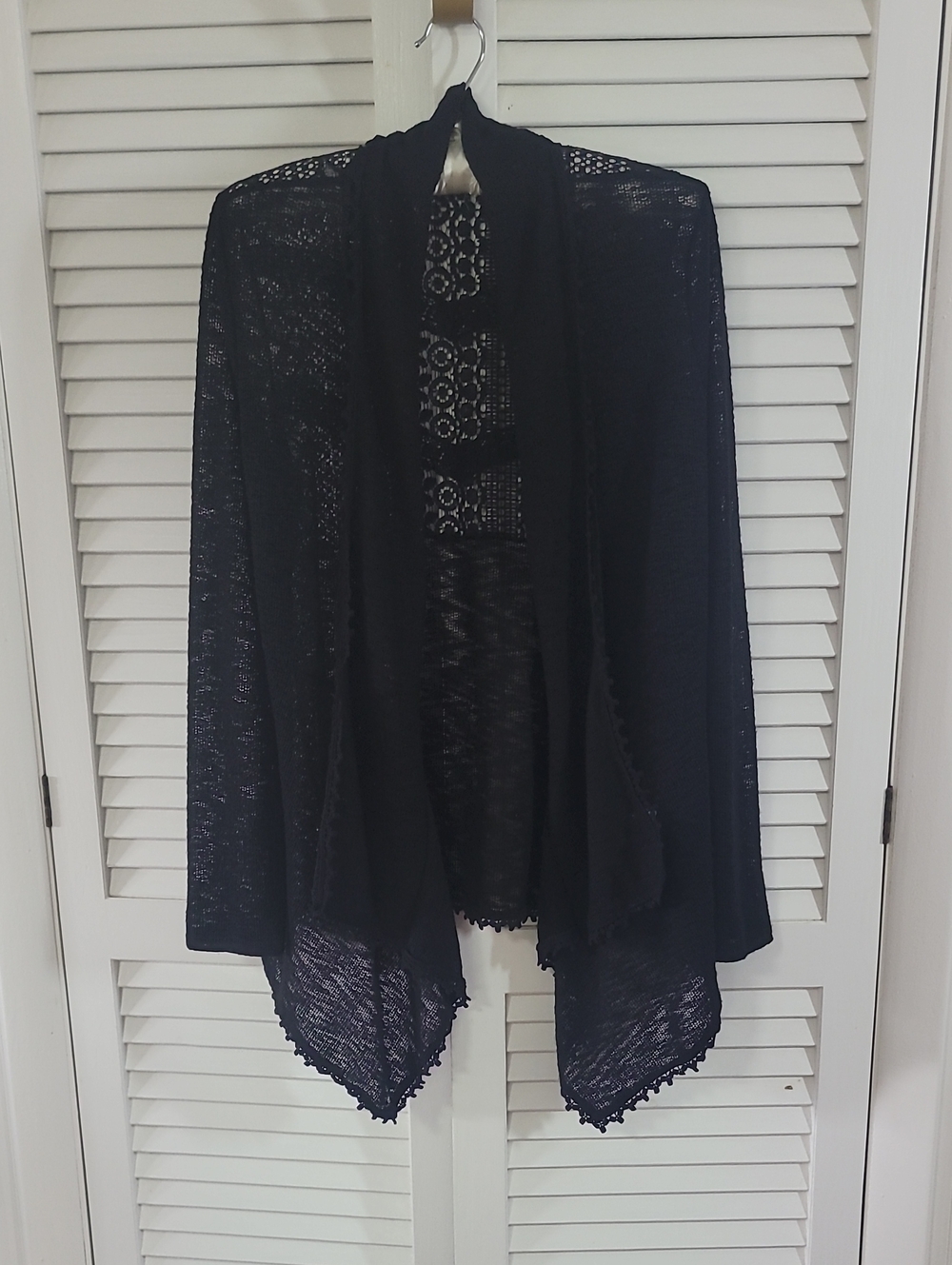 Almost Famous Black Open-Front Lace-Back Draped Cardigan